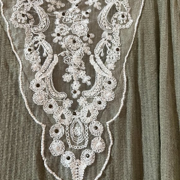 Blouse - Picture 3 of 5